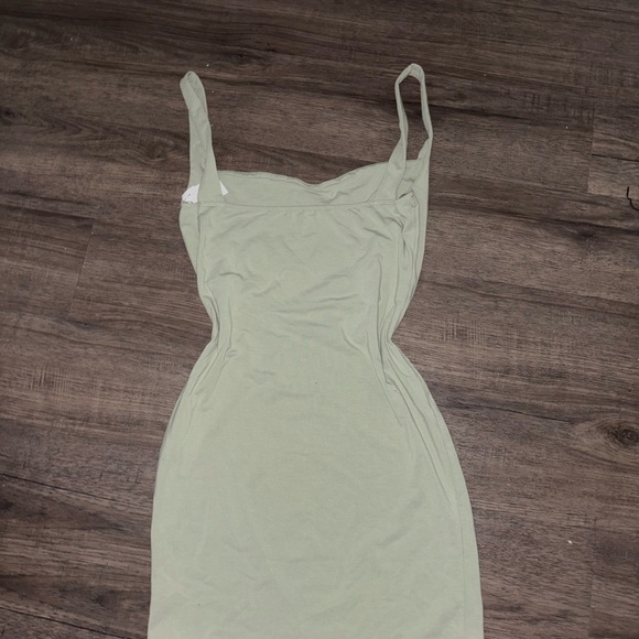 Heart Hips Green Sheath Mini Dress Sweetheart Neckline Sleeveless - Picture 2 of 3